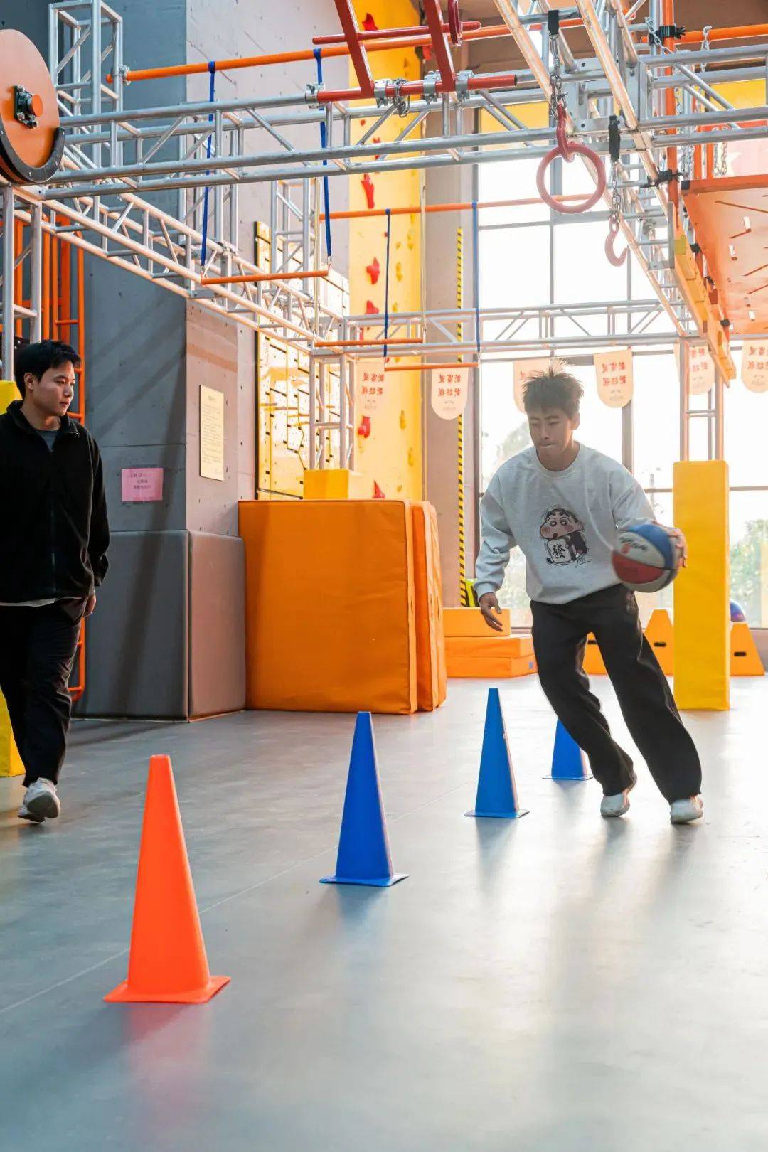 米兰体育官方网址入口-特色篮球文化街区火热开启，成为城市新地标